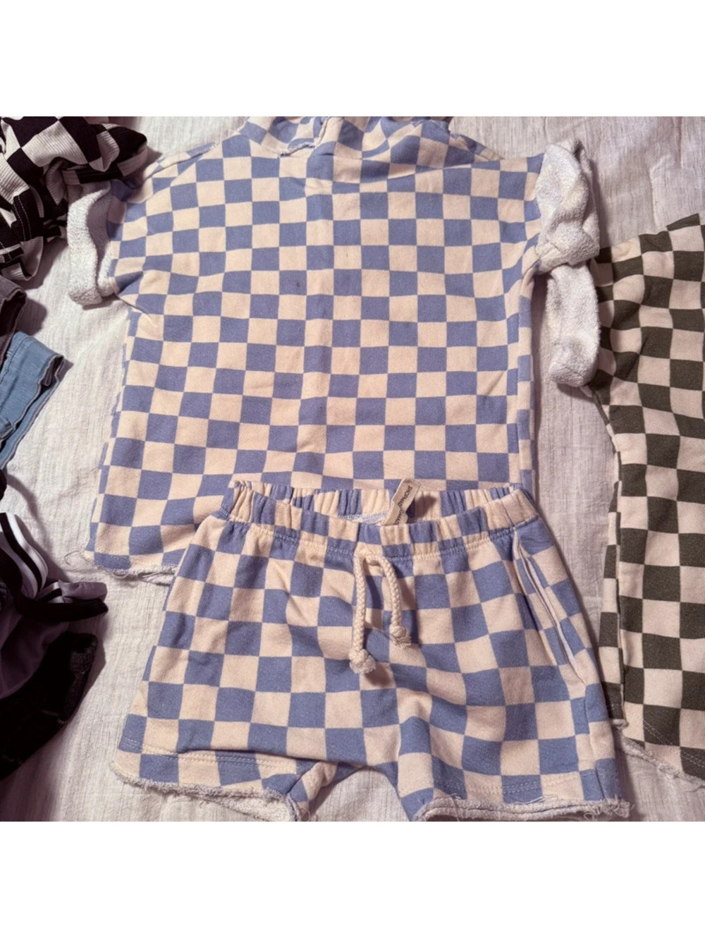 Maddog made blue and white checkered set